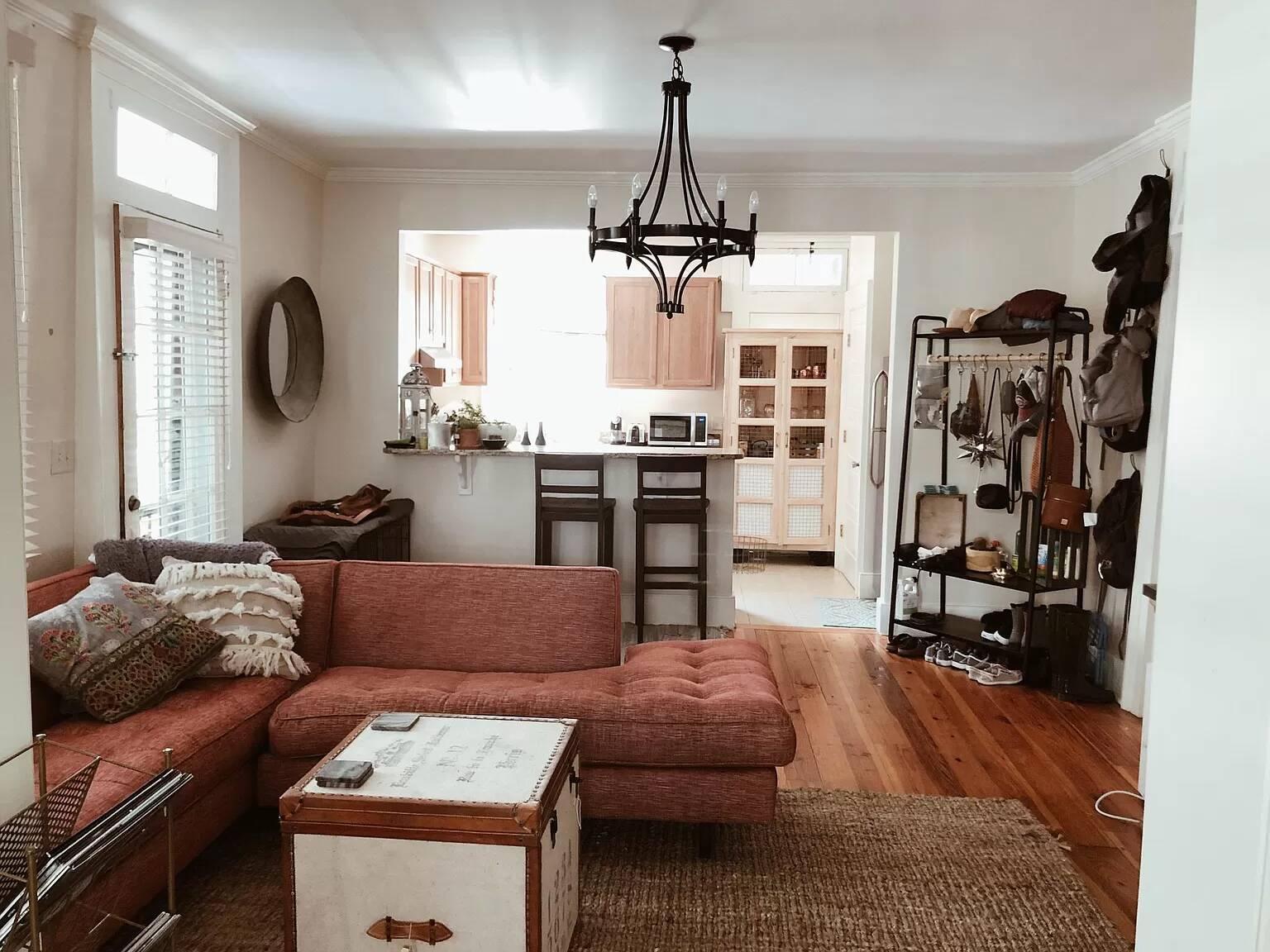 Building Photo - 9 Gadsden St