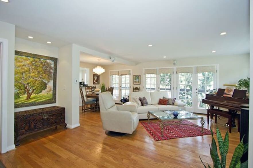 Living Room - 810 Stanford St