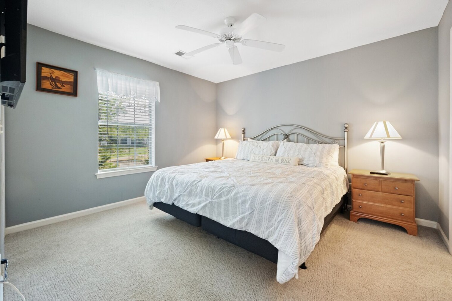 Building Photo - 598 Blue Stem Dr