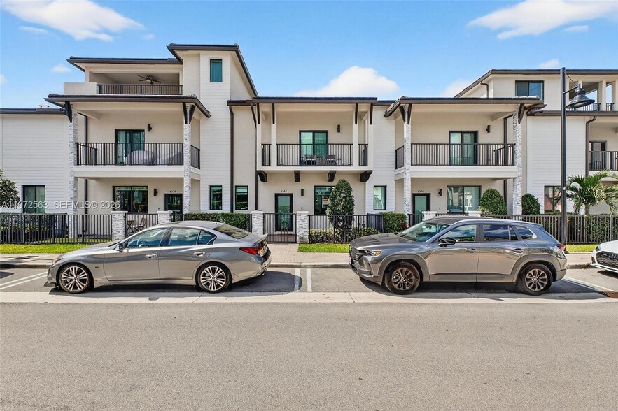 Building Photo - 4546 NW 83rd Ave