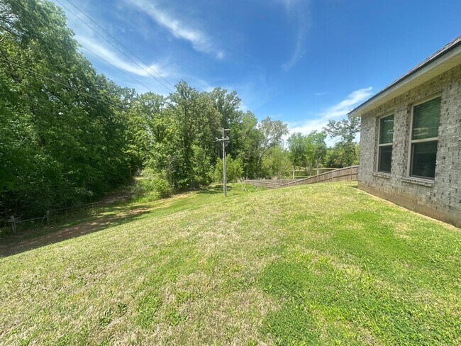 Building Photo - TRINITY BLUFF-BUILT IN 2023-NORTH SHREVEPORT-BLANCHARD