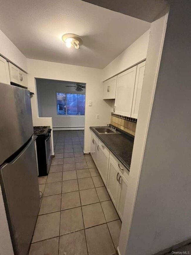 Primary Photo - 24 McLaughlin Ave