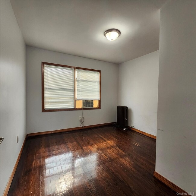 Building Photo - 34 Parkside Dr