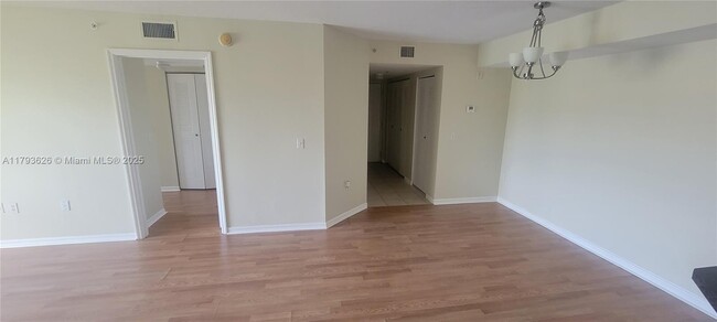 Building Photo - 4180 San Marino Blvd