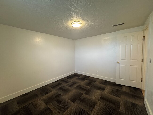 Building Photo - 3805 N 3200 W