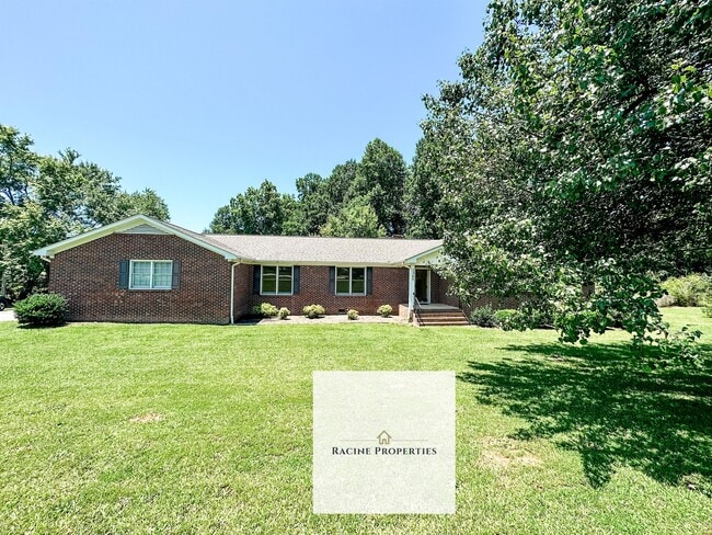 Primary Photo - 1365 Thomas Mill Rd