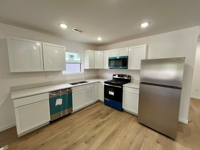 Building Photo - New Construction | 3 Bed | 2 Bath | 1 Car Garage