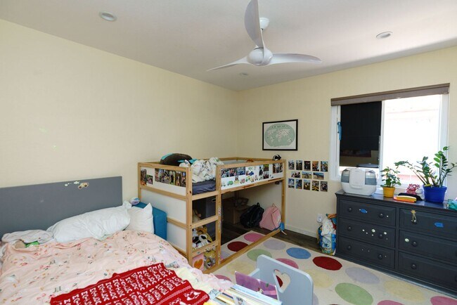 Building Photo - 4 Bedroom Home with Attached ADU in Scripps Ranch