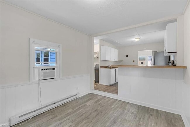 Building Photo - 40 Lilac Ln