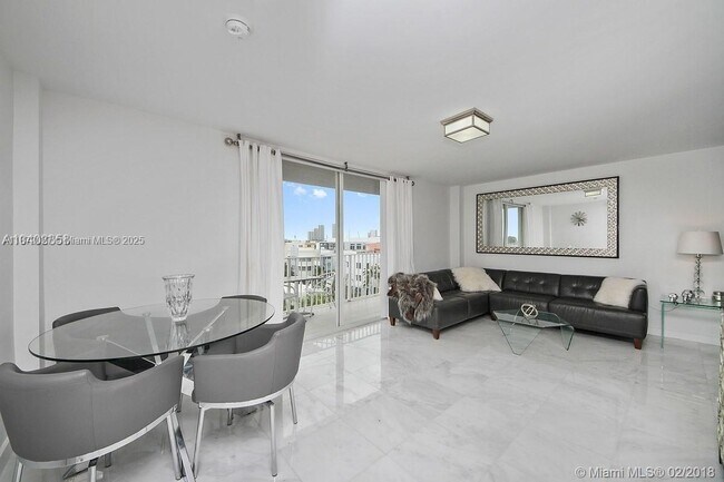 Building Photo - 1255 Collins Ave