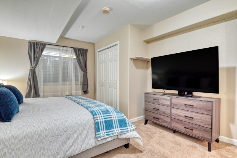 Building Photo - 2631 Thrush Grove