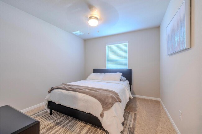 Building Photo - 178 Coralbean Dr