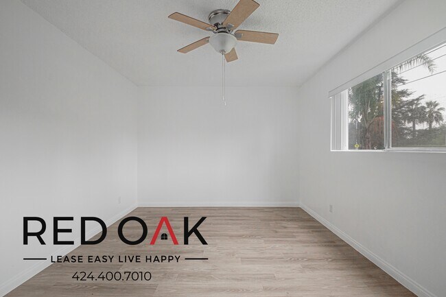 Building Photo - 630 N Cerritos Ave