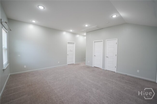 Building Photo - 23 Brookhaven Dr