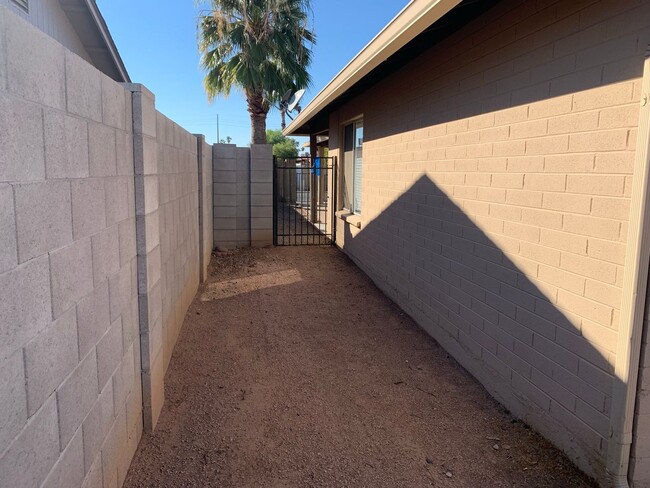 Building Photo - Wonderful 3 bedroom 2 bath home!