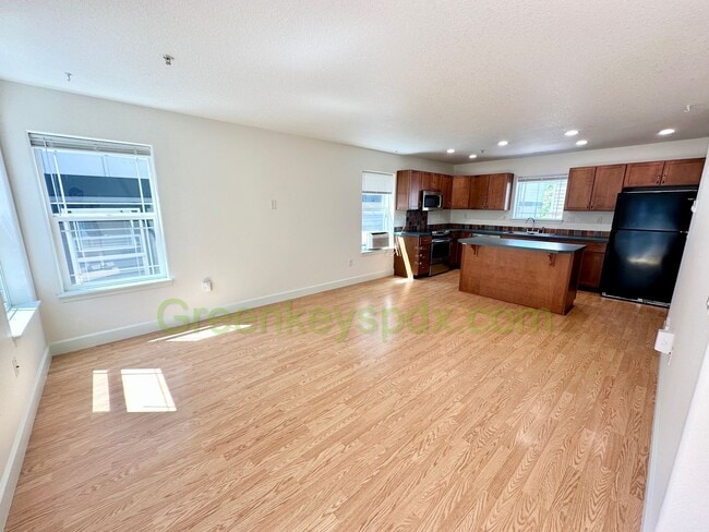 Building Photo - 1-Bedroom Townhouse in St. John's with Bon...