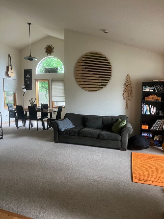 Building Photo - Spacious 4b/3ba House in North Boulder! Available NOW!