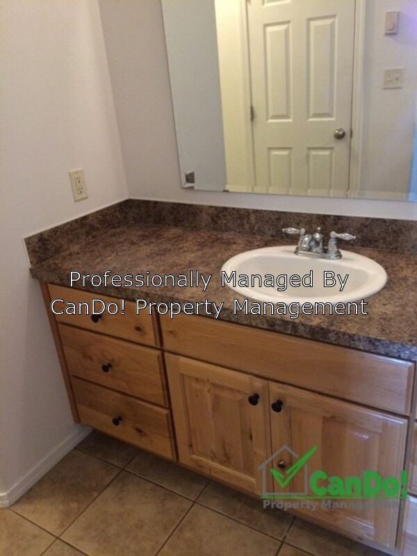 Building Photo - 165 Opal Ct