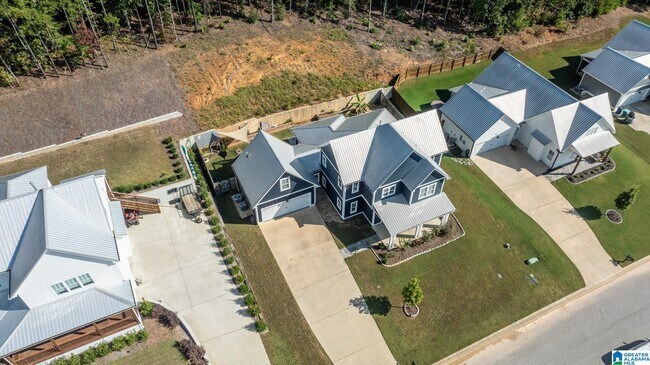 Building Photo - 2024 Adams Ridge Dr