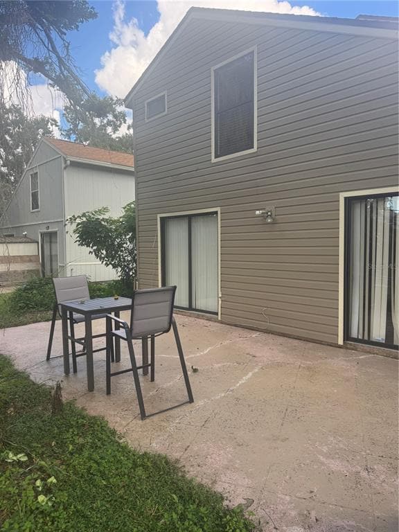 Building Photo - 4948 Camphor Ave