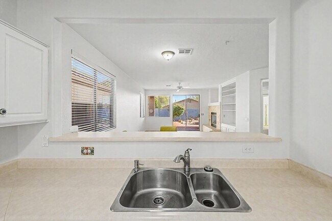 Building Photo - 7263 E Whispering Wind Dr