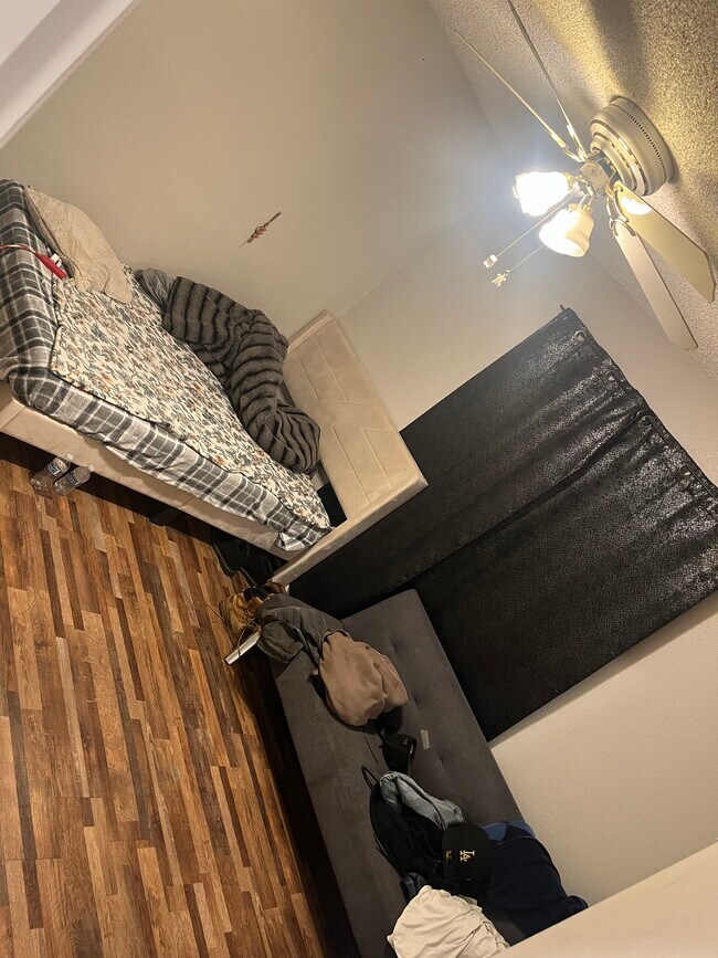 Building Photo - 6871 Beth Cir