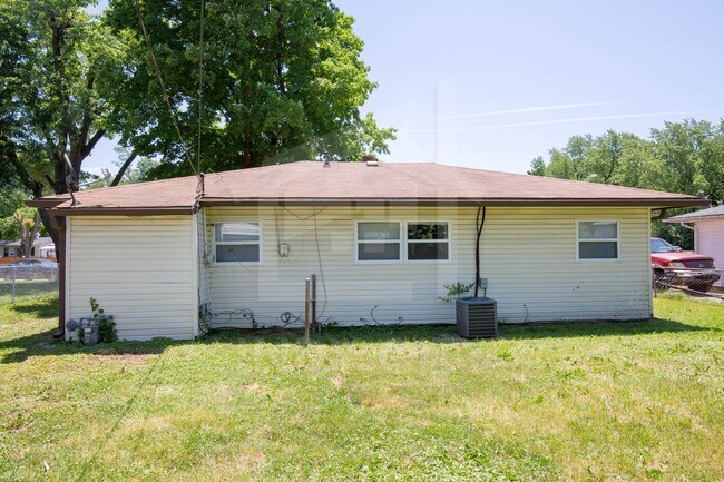Building Photo - 4532 Bertrand Rd