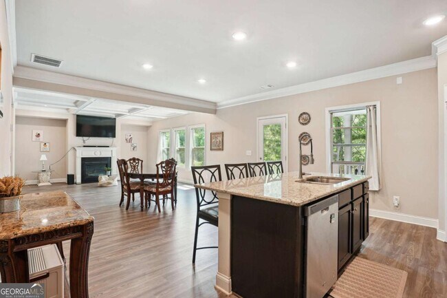 Building Photo - 106 Logan Pass Dr