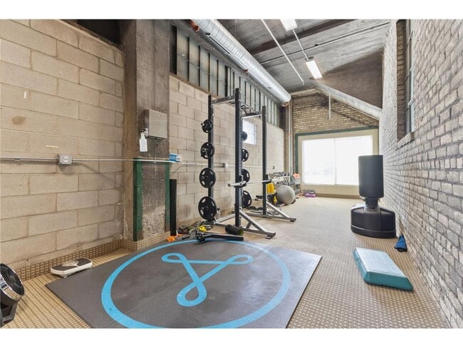 Building Photo - 918 N 3rd St