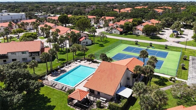 Building Photo - 20 Vía De Casas Sur