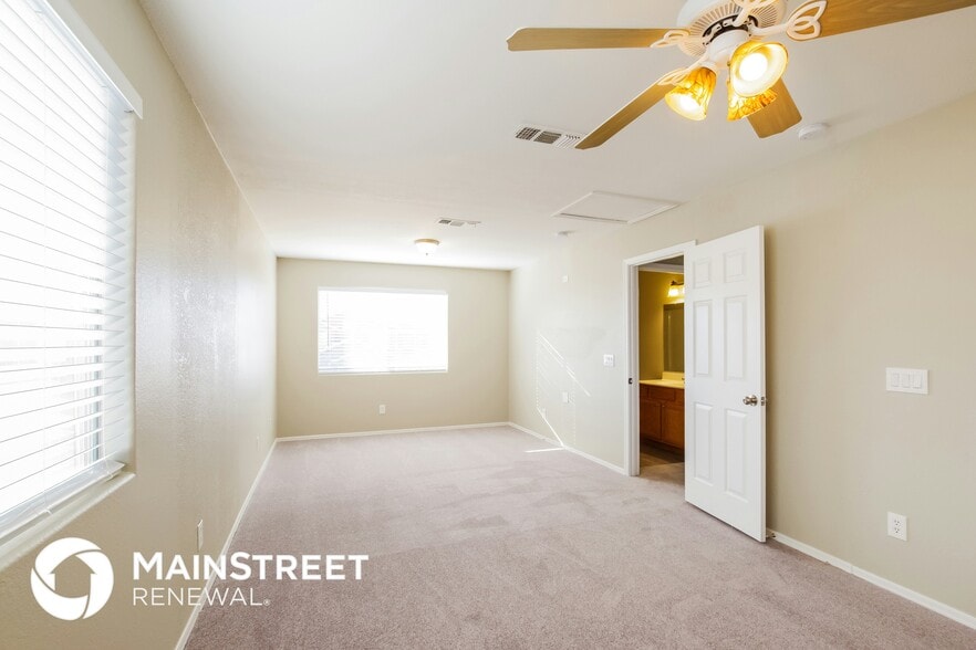 Building Photo - 10878 W Lone Cactus Dr