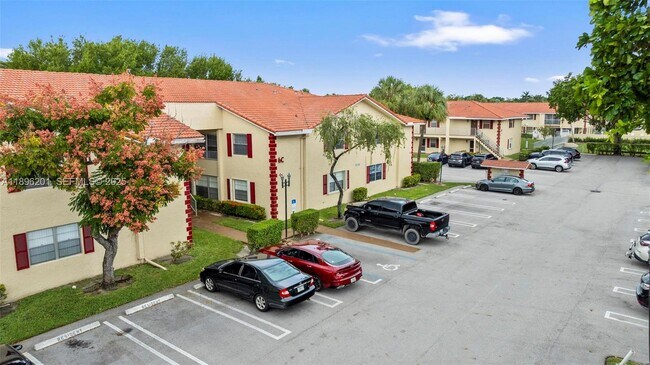 Building Photo - 3586 N University Dr