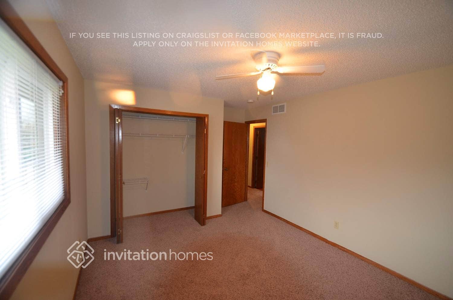 Building Photo - 2416 Crestmount Ln