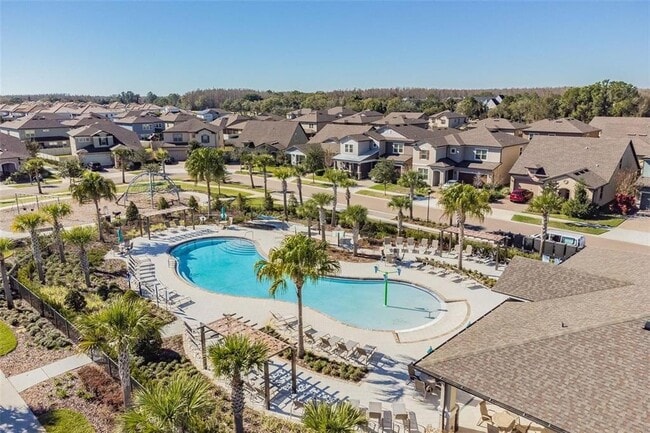 Building Photo - 18824 Birchwood Groves Dr