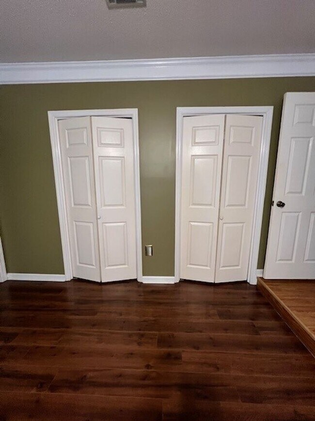 Building Photo - 3 Bedroom, 3 Bath Home in Dearing