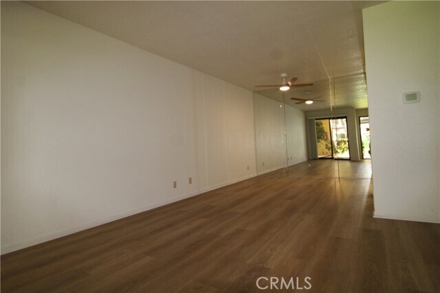 Building Photo - 2800 Los Felices Cir E