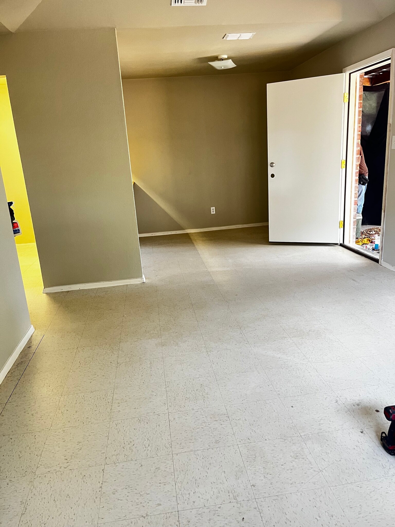 Building Photo - 1210 N Star Circle Dr