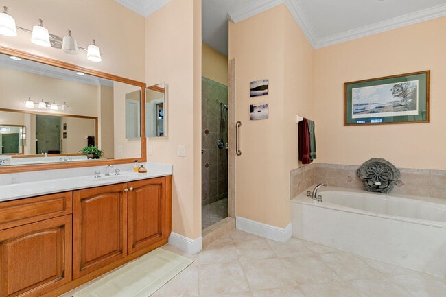 Building Photo - 9007 Cherry Oaks Tr