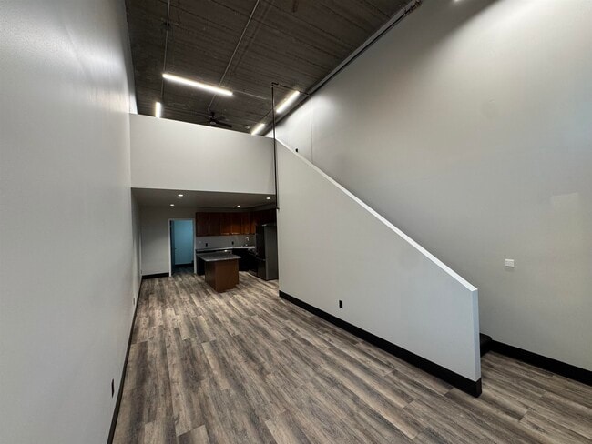 Building Photo - 217 S Badger Ave