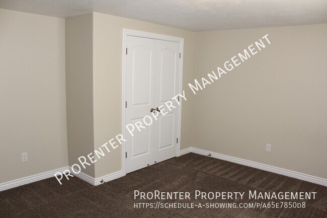 Building Photo - 1757 E 1150 N