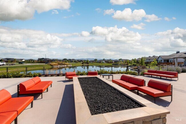 Building Photo - 7655 W Meltwater Ln