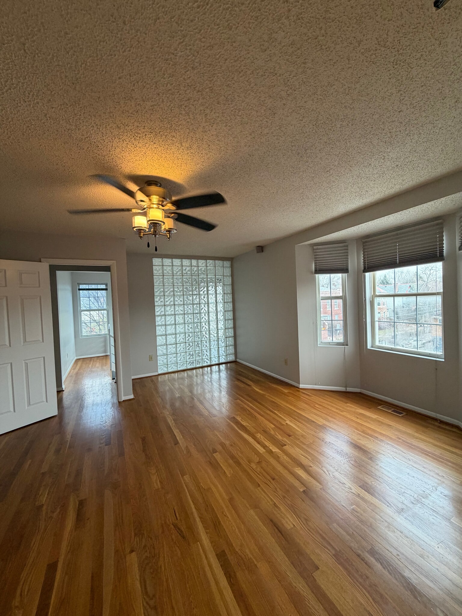 Building Photo - 1091 Harrison Ave