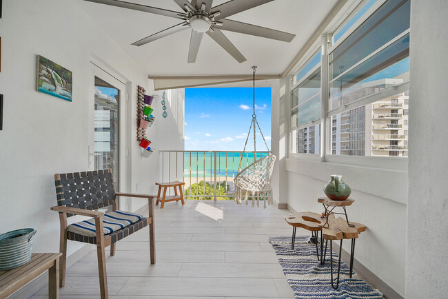 Primary Photo - 6450 Collins Ave