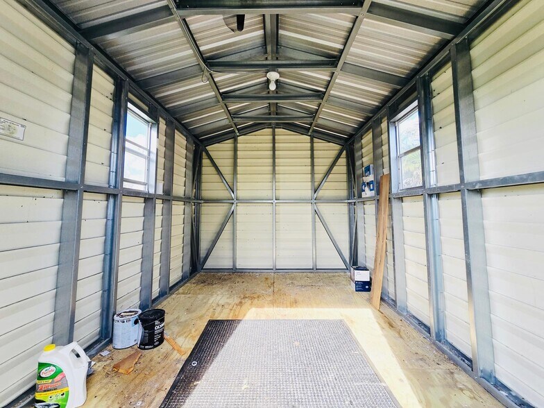 Building Photo - 2174 NE 181st St