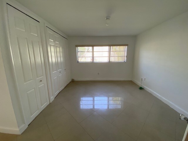 Bedroom w/Marble Floor - 7680 SW 82nd St
