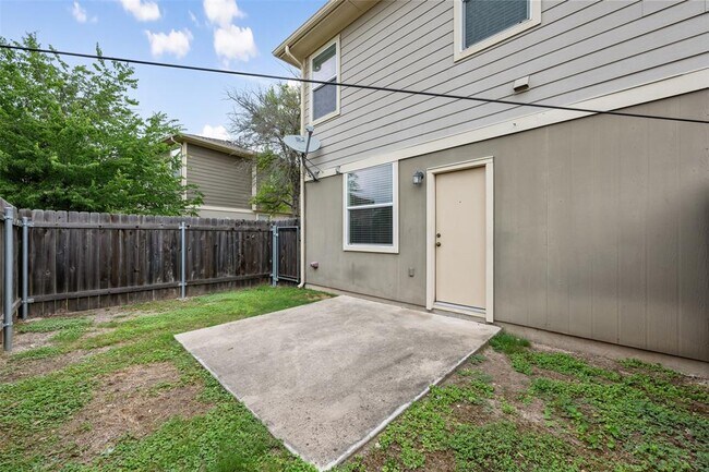 Building Photo - 14412 Lewis Carroll Ln