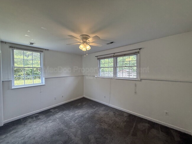Building Photo - 17493 American Way