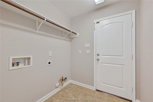 Building Photo - 4212 Cripple Creek Ct