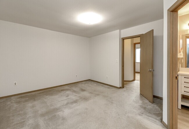 Building Photo - 3223 S 372nd St