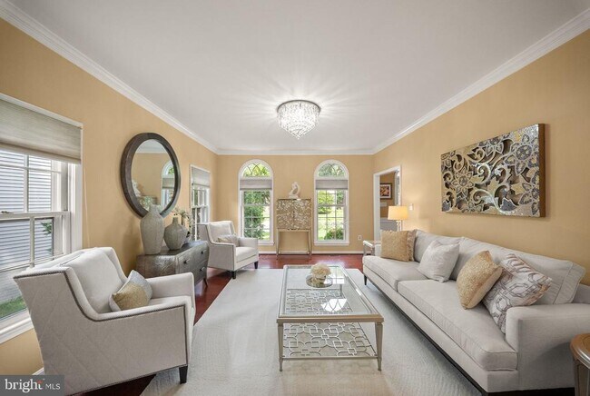Building Photo - 5667 Lonesome Dove Ct